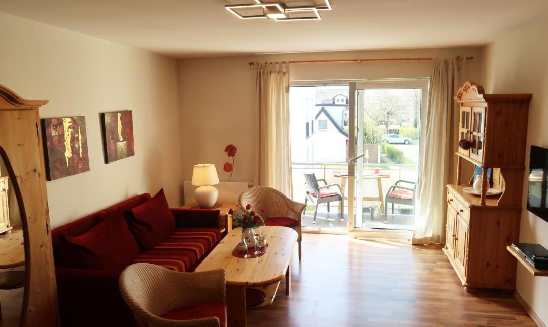 Wohnung 9 Meer-Ruhe Im Haus Stranddistel Komfortable Ferienwohnung Im 1 Og Fuer 4 Personen In Ostseeheilbad Zingst Exterior foto